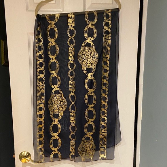 Elegant Gold and Navy Sheer Scarf - Picture 6 of 8